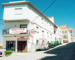 En pleno centro de Elche de la Sierra